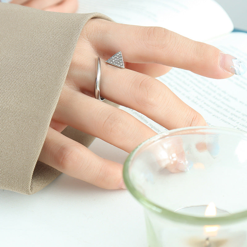 Nina Geometric Zirconia Ring