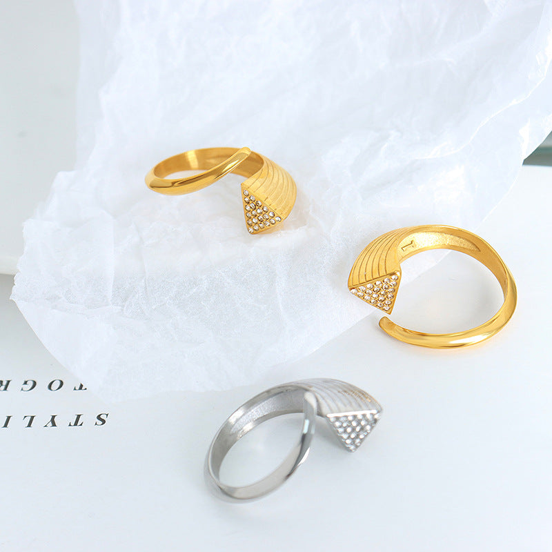 Nina Geometric Zirconia Ring